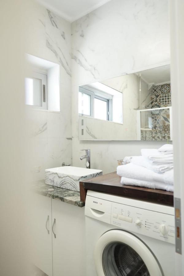 Luka'S Apartment Sarandë エクステリア 写真